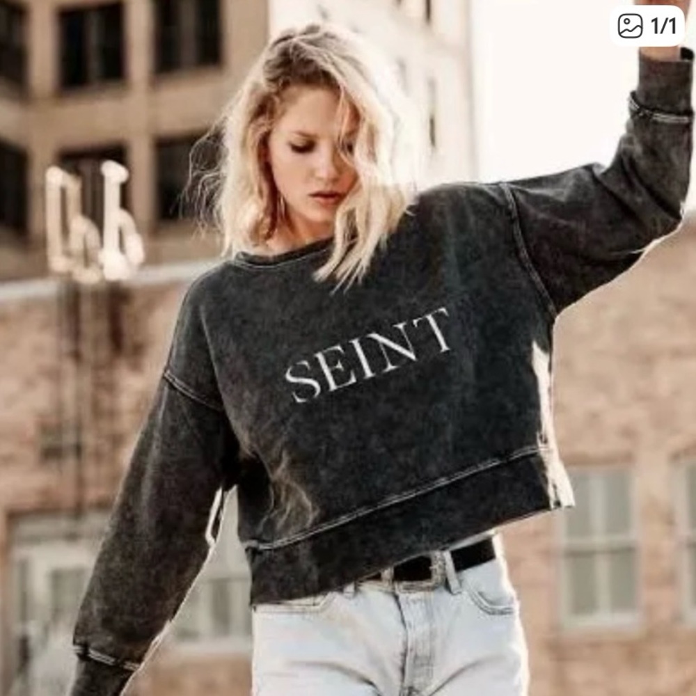 SEINT Cropped Sweatshirt NWT 🌴
